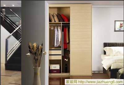 打造时尚衣帽间 整体衣柜购买全攻略