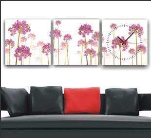 创意设计 装饰画与挂钟巧妙融为一体