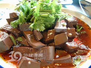 老人“三高”宜吃猪血