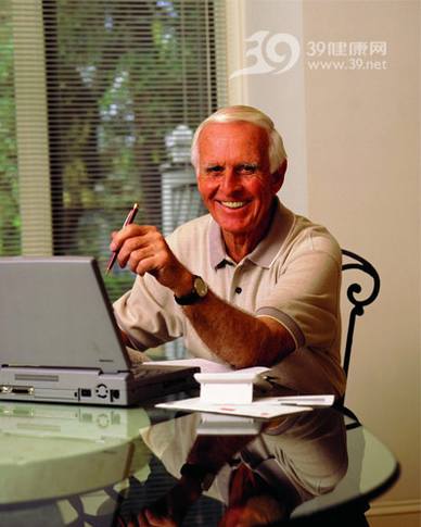 实现健康老龄化 关键靠自己