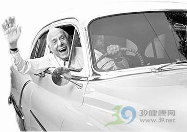 人老了,开车要注意啥