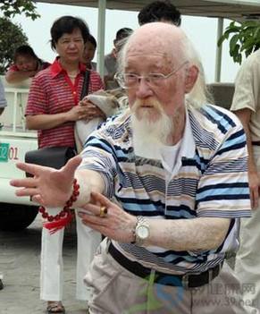 老年人要防“心衰”