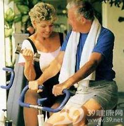 适合高龄老年锻炼运动