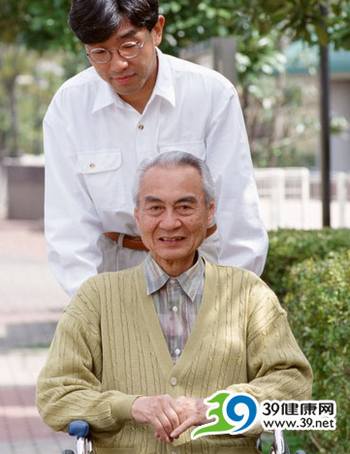 老年人会腿疼到底怎么回事?