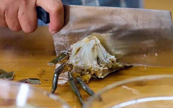 螃蟹怎么清洗干净?