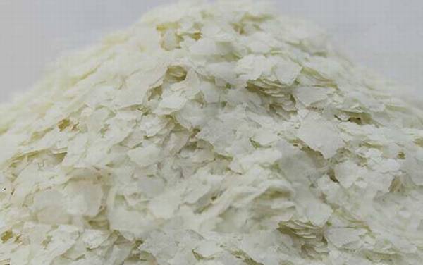 钓鲫鱼加轻麸还是雪花粉?