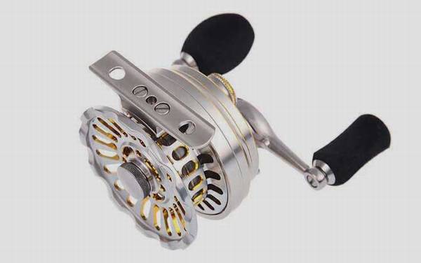 筏钓轮怎么调泄力?