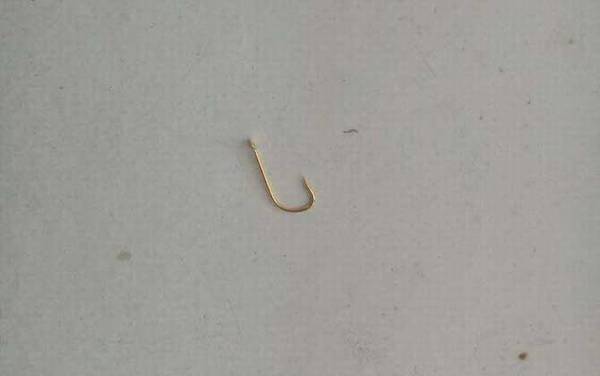 溪流钩和袖钩钓鲫鱼哪个好?