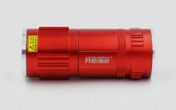 夜钓灯充电器是否通用?