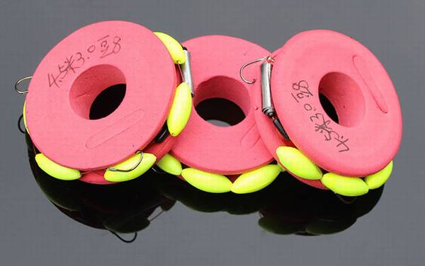 七星漂单钩还是双钩好?单钩不容易挂底,双钩上鱼率可能更高!