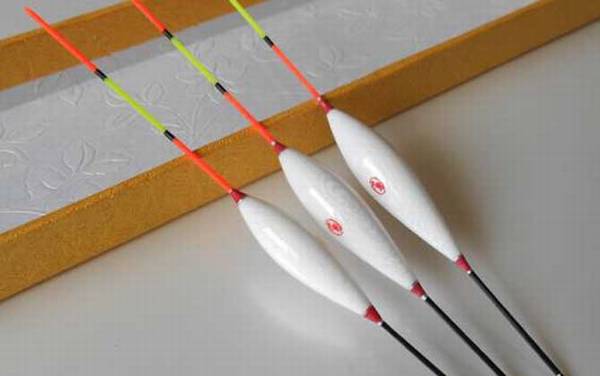 钓鱼浮漂有哪几种?根据脚长、身长、尾长不同,立漂可分成8种!