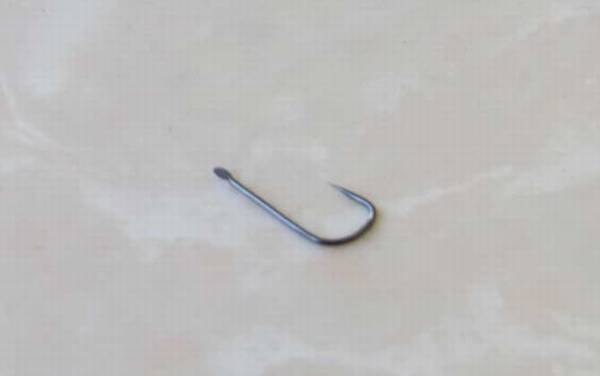 3号袖钩适合钓多大鲫鱼?半斤内没问题,1斤以上容易被拉变形!