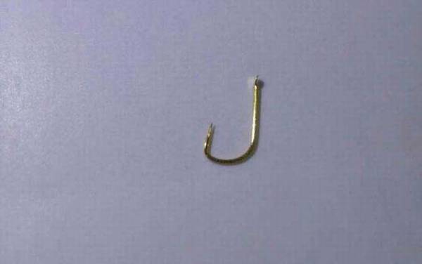 钓鲫鱼用袖钩还是海夕钩?野钓用海夕钩,黑坑或竞技钓用袖钩!
