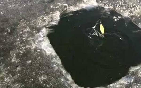 冰钓_入门技巧_用多大线组_怎么选位置