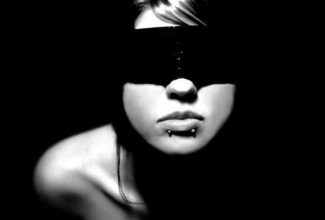 微博背后的灰色利益