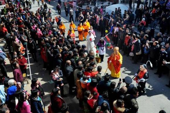 ɽ�������������¶�������