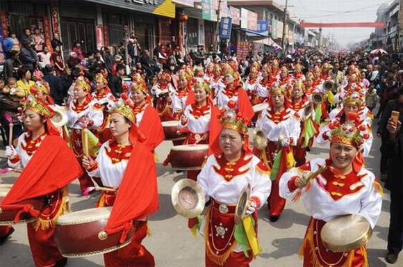 ɽ�������������¶�������