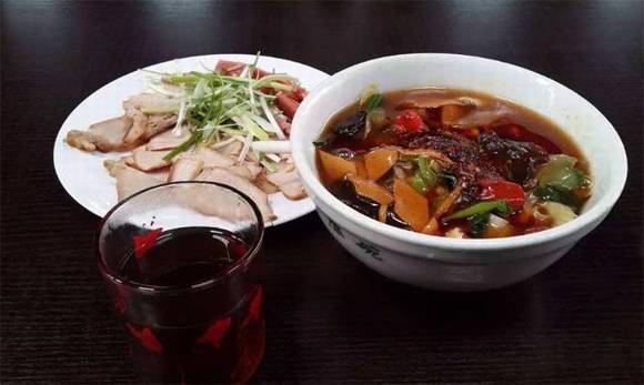 �����������ԣ����׳�