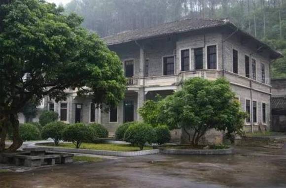 �����������˹ʾ�