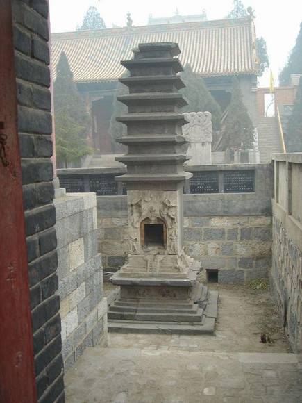 ���ϰ�����Ȫ��