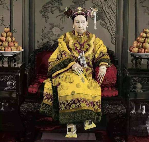 �峯�̷�ۻʺ� Т���Իʺ󣨴���̫��