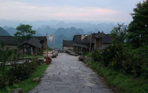 �㶫����ǧ����կ