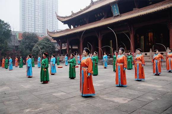 �Ĵ�����������ͳ���׽��죺����