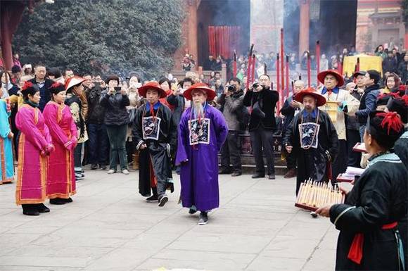 �Ĵ�����������ͳ���׽��죺����