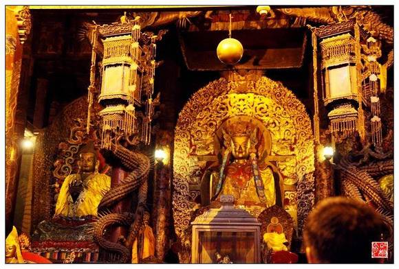 ����������