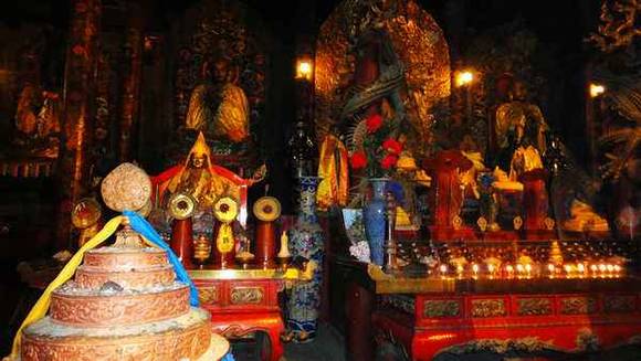 ����������