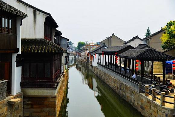 �fֱ����ˮ��Ů������صķ���