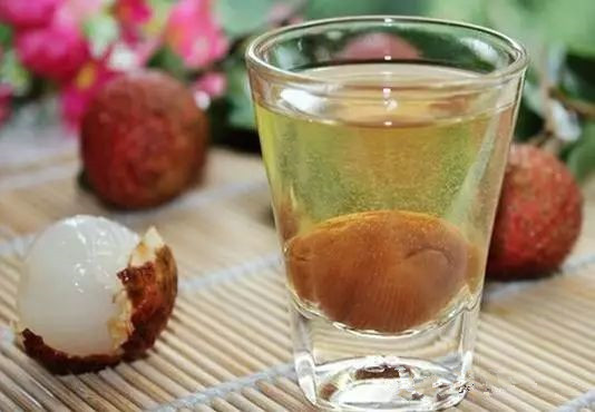 白酒蒸酒技术之家庭自酿荔枝酒