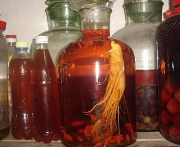 农村自酿人参枸杞酒烧酒技术方法