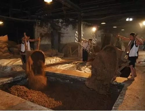 酿酒设备:酿酒“窖池”你知道多少?酿酒技术