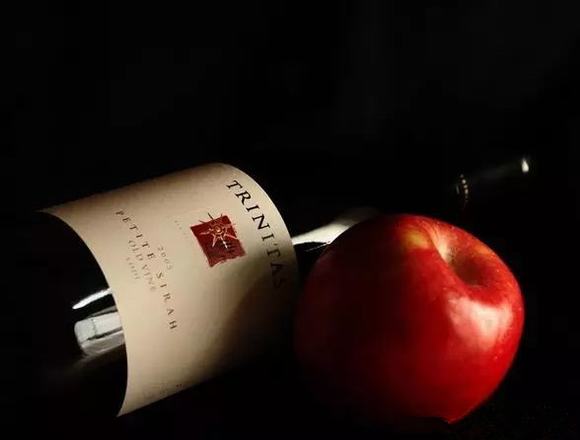 水果酒技术-在家里怎样酿苹果酒?