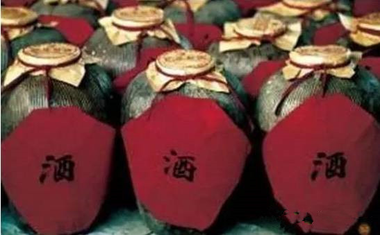 新酿白酒存多久能喝,自己酿的白酒能放多久?酿酒技术