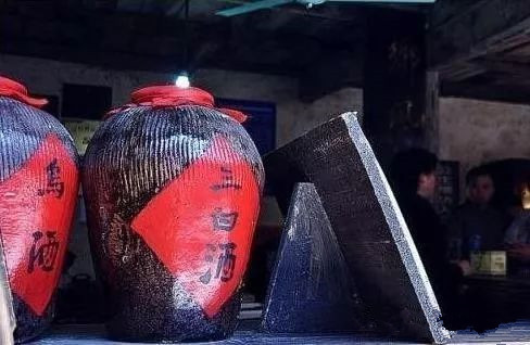 新酿白酒存多久能喝,自己酿的白酒能放多久?酿酒技术