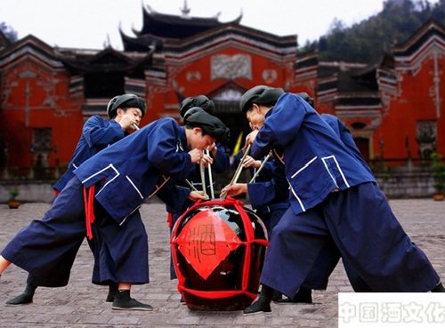 盘点中国各民族独特的酒礼习俗_酒礼习俗