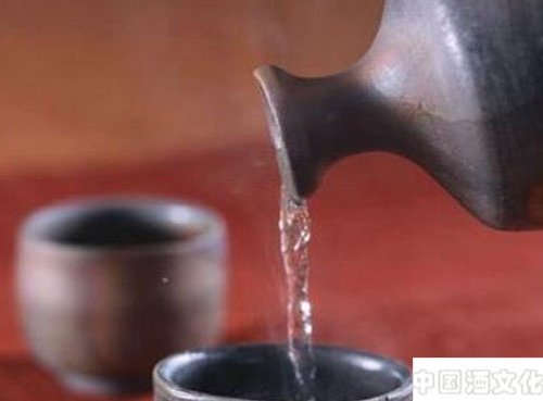 喝完白酒,这几件事千万不要立刻做_品酒养生_