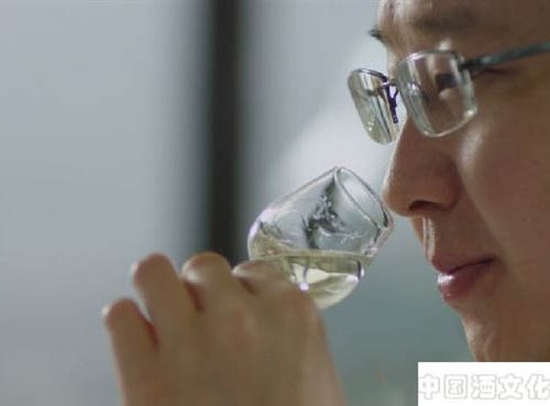 白酒品酒标准:白酒品酒有标准你知道吗?_品酒养生_