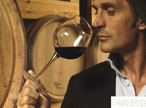 饮用葡萄酒时最常见的六大误区_品酒养生