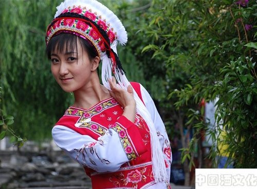 传统色彩浓郁的白族特色酒文化_酒史文化