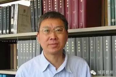 徐贲:“装逼”和“屌丝”何以流行