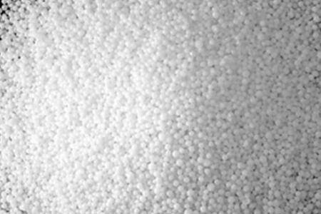 一亩鱼塘下多少斤尿素?_养鱼