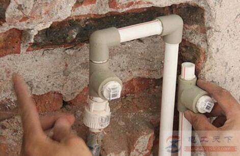 一眼看穿家装水电改造偷工减料的做法