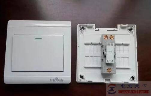 用三个开关控制一盏灯该怎么接线