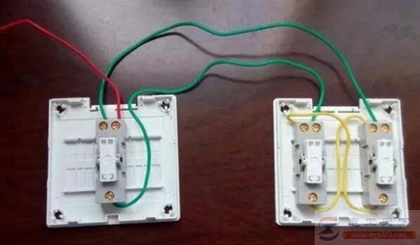 用三个开关控制一盏灯该怎么接线