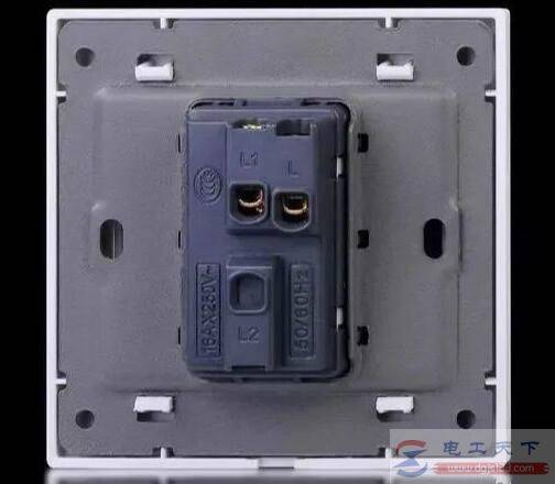 带L,L1和L2的电灯开关怎么接线,电灯开关L1和L2的接线方法(多图