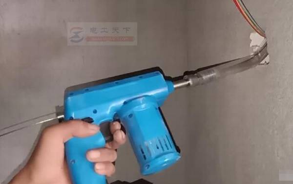 电线穿线机:怎么用怎么好,电工穿线必备神器
