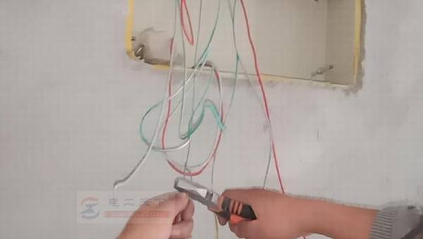 电线穿线机:怎么用怎么好,电工穿线必备神器